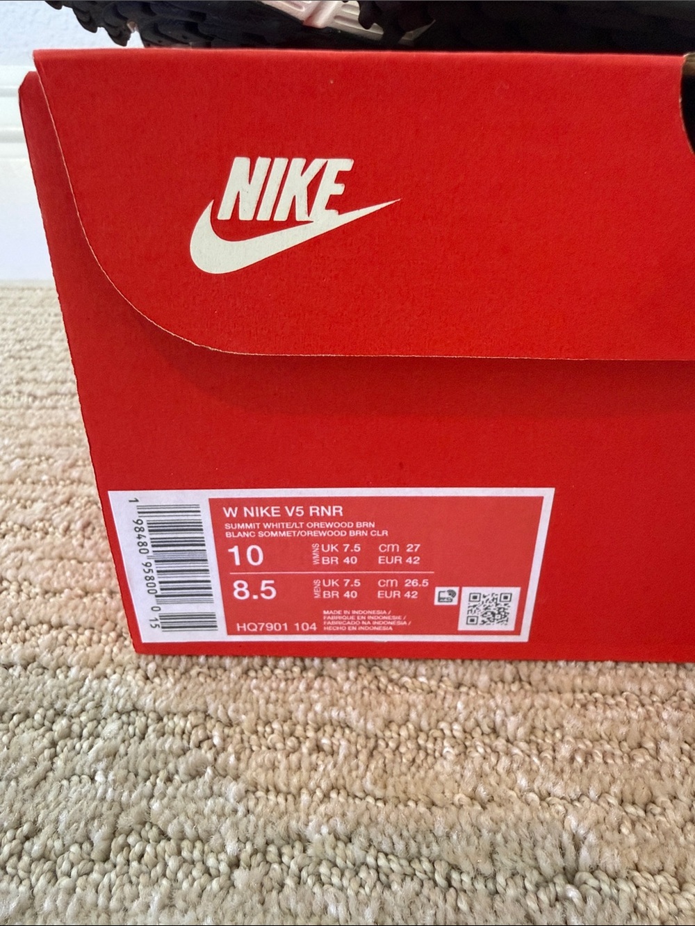 Nike V5 RNR Sneakers - Picture 2 of 7
